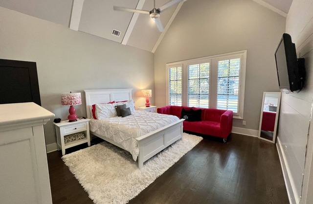 Golf Rental! House in Champions Retreat