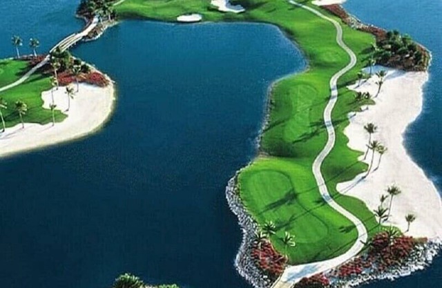 Golfer's Paradise in Naples, FL. 2/2 is located in the heart of Lely Golf Resort