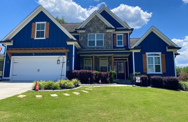 Golfers Paradise-No Greenjacket Necessary. Sleeps 10 . Golf Sim. Heated Pool.