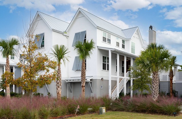 "Gone Coastal" 3 bedroom townhouse with community pool and fitness center