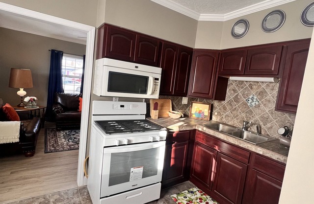 Good things come in small packages! Cute, clean, and close to everything!