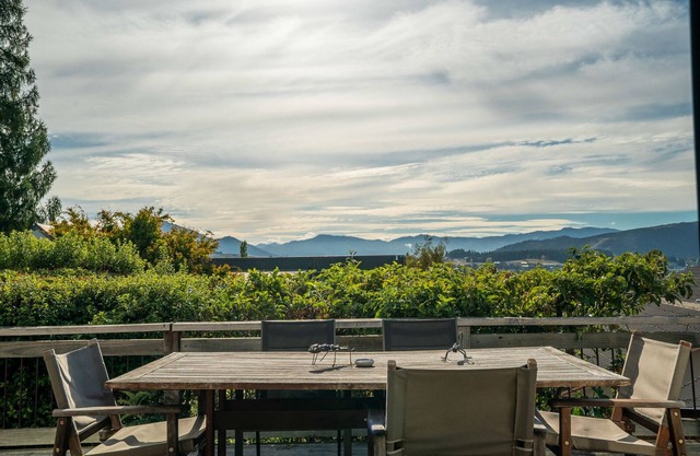 Goodall Crib - Wanaka Holiday Home