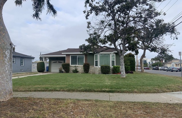 Gorgeous 3 bedroom house in sunny LA