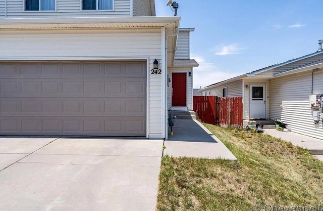 Gorgeous 3 story townhome