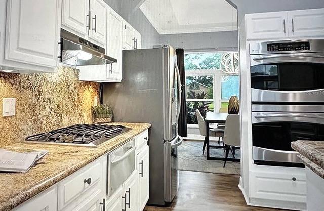 Gorgeous 4/3 pool home in Lake Mary FL a bedroom community of Orlando