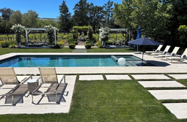 Gorgeous 4 bed/6 bath Sonoma Vacation Estate, 3 miles from the Sonoma Plaza