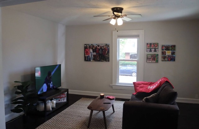 Gorgeous 4-bedroom home near Miami University in charming Oxford