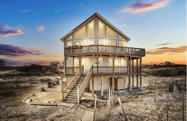Gorgeous 6BR house, Wild Horses, stunning views! Private parking. 4WD required.