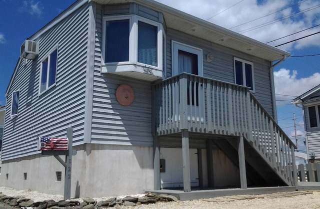 Gorgeous Beach Home. 1 Block to Ocean & Bay… Winter ‘25 and Spring ‘26 Available