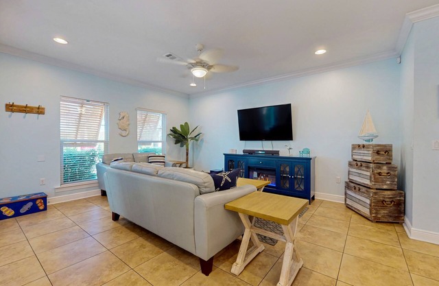 Gorgeous coastal home with shared pool and easy beach access