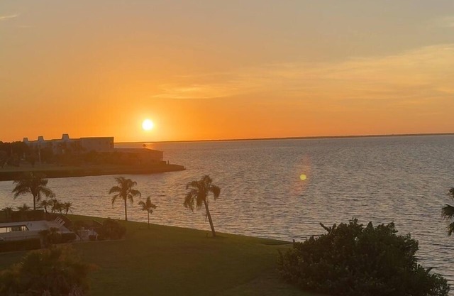 Gorgeous Full Harbor Views, 2-bedroom condo in beautiful Punta Gorda Isles.