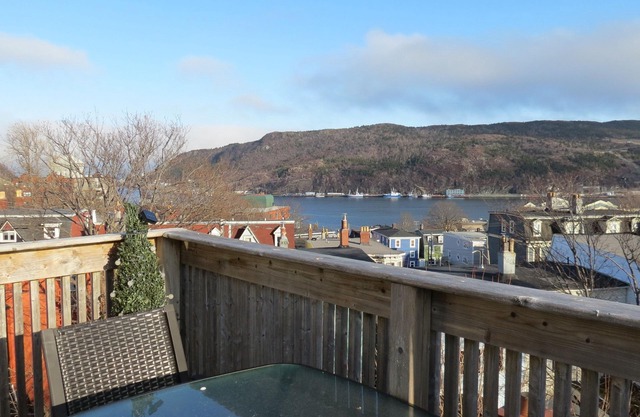 Gorgeous Heritage Inn with outstanding views of St.John's
