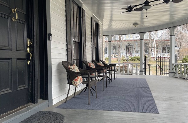 Gorgeous Historic Estate in Carson City Near Tahoe