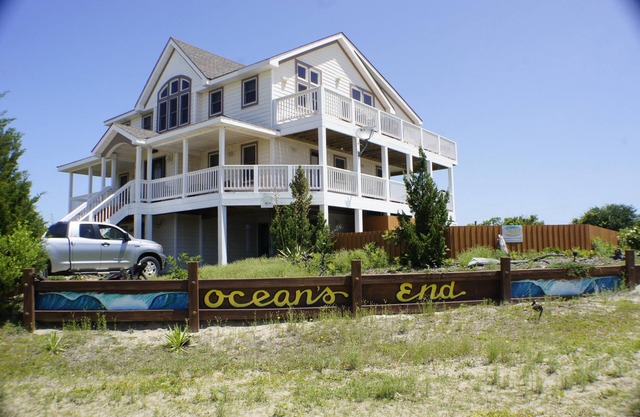 Gorgeous Home-6 BR,Private Pool,Hot Tub, Ocean Views