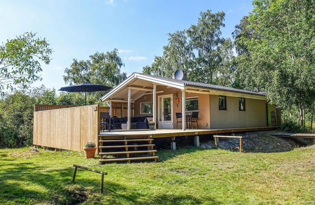 Gorgeous home in Aakirkeby with WiFi