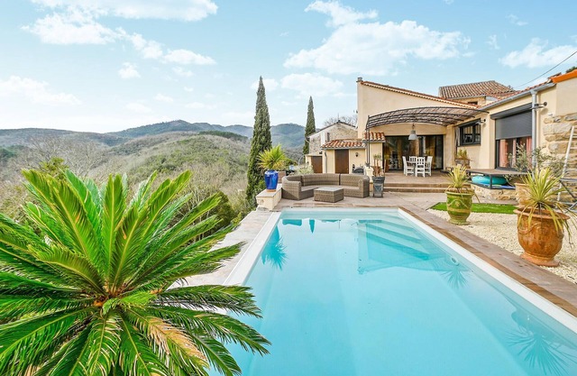 Gorgeous home in Cendras with WiFi