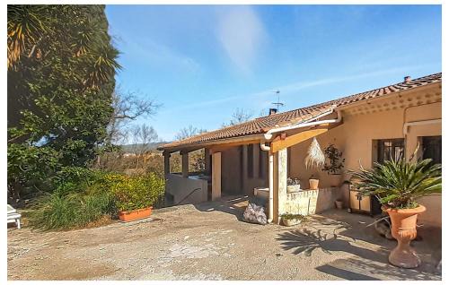 Gorgeous Home In Saint Cyr Sur Mer