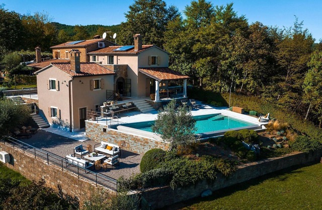 Gorgeous home in Gracisce