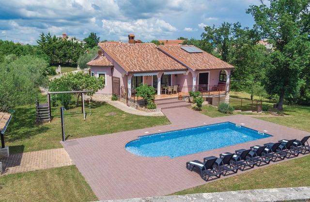 Gorgeous home in Krnica