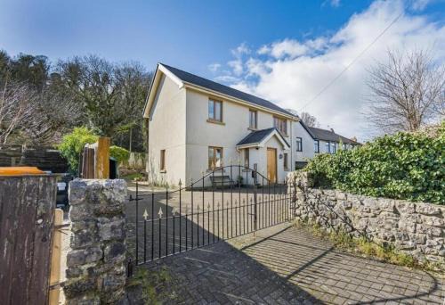 Gorgeous Home on Oxwich Bay!
