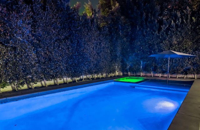 Gorgeous house near Hollywood!
