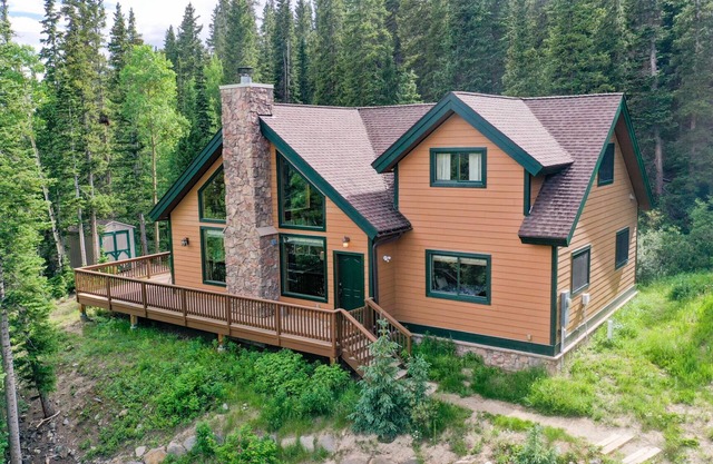 Gorgeous Mountain Cabin, Family Friendly w/Expansive Windows, Fireplace - Willow Creek