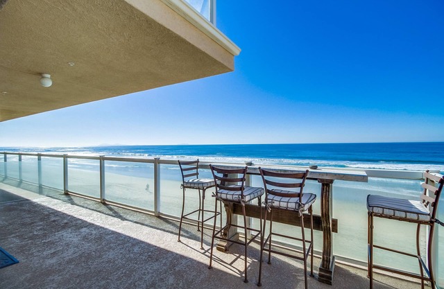 Gorgeous Oceanfront 3bd/3bth in the Heart of Imperial Beach! Two Huge Balconies!
