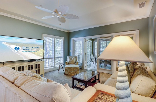 Gorgeous oceanside 2 bedroom villa in Palmetto Dunes! Private Beach access