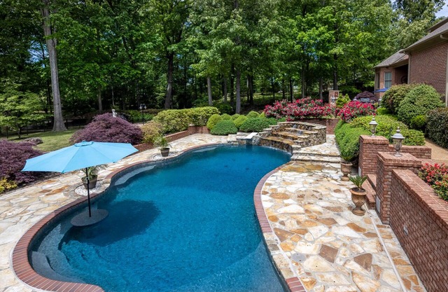 Gorgeous Park-like Oasis 4 acres w/Stunning Pool