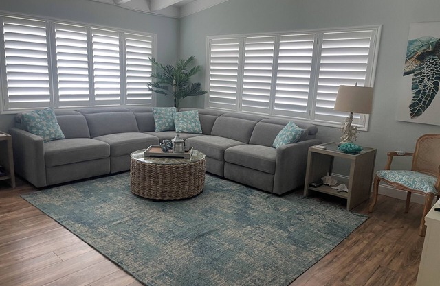 GORGEOUS PET FRIENDLY VACATION HOME!