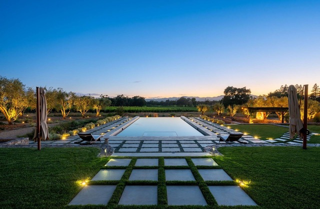 Gorgeous, private 3.5 acre estate in Napa