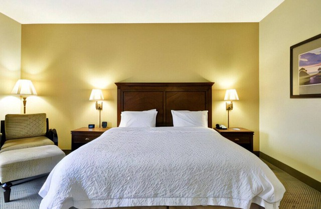 Gorgeous, Relaxing Sanctuary for Couples w/ Pool