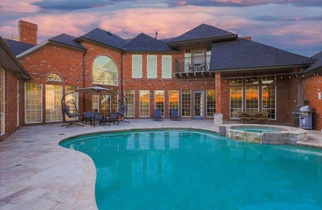 Gorgeous Vacation Home w/Private Pool