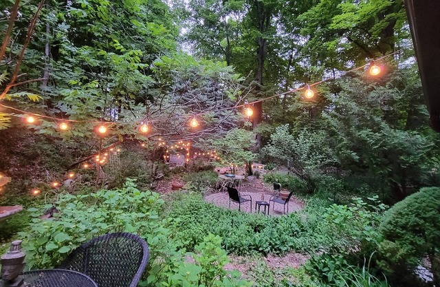 Gorgeous wooded site 15 min from the heart of Traverse City.walk to swimming!
