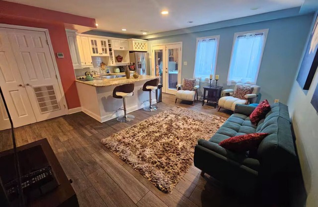 Gourmet Kitchen, Private Jacuzzi, Piedmont Park.