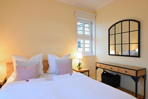 GRÄFIN AMALIA - Elegantes Apartment in der historischen Hinterburg in Schlitz, 2 Schlafzimmer, mit Garten, nahe Fulda und Bad Hersfeld