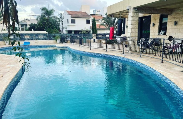 Grace Holon Villa & Pool