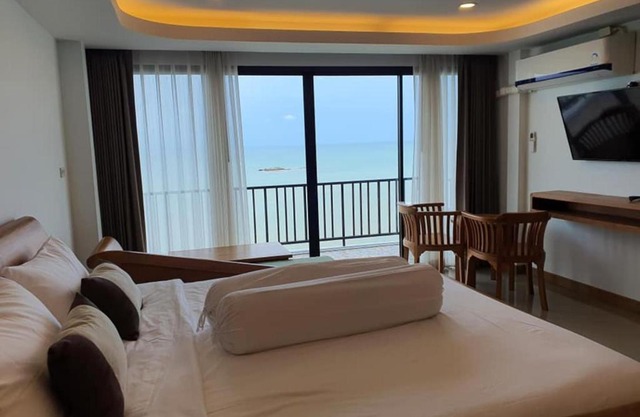 Grace Seaview บ้านพักส่วนตัว 3 ห้องนอน วิวทะเล หาดพลา