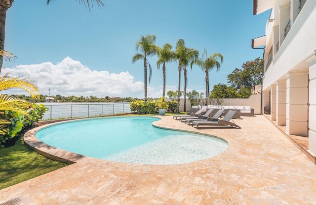 Grand 5BR Villa w/Cook Maid & Stunning River Views