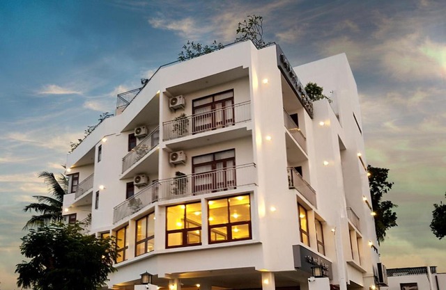 Grand 7 Hotel -Kesbewa