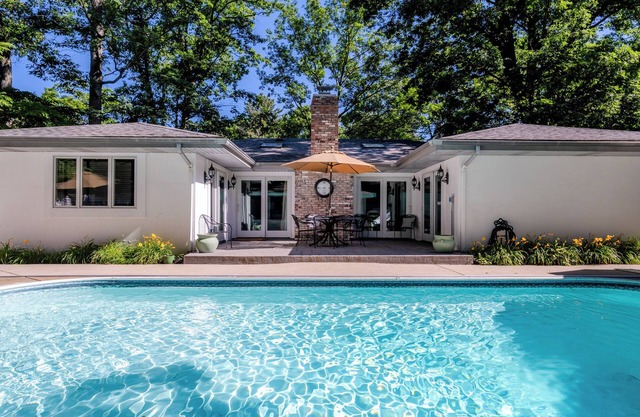 Grand Beach Home With Private Pool & Walking To Beach!
