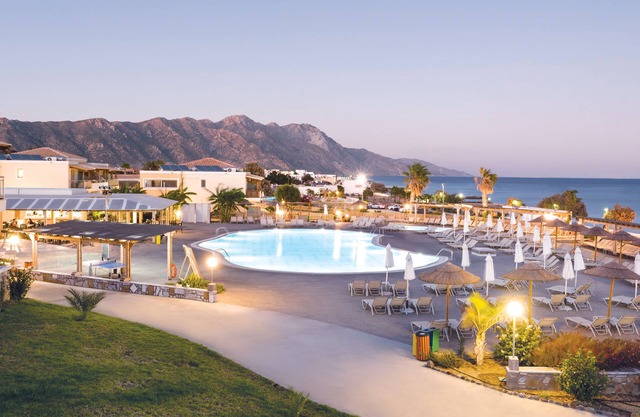 Grand Blue Beach Hotel