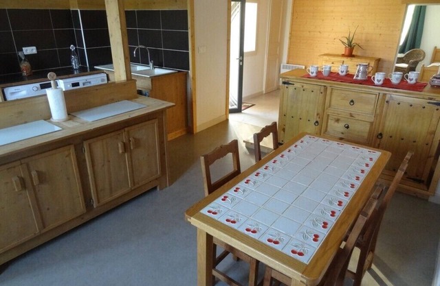 Grand Gîte 136m2 Dans Ancienne Ferme du Haut-jura