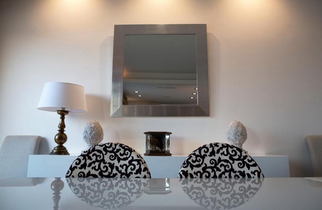 Grand Harbour Apartment