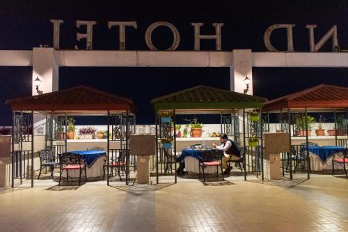 Grand Hotel Nawanshahr