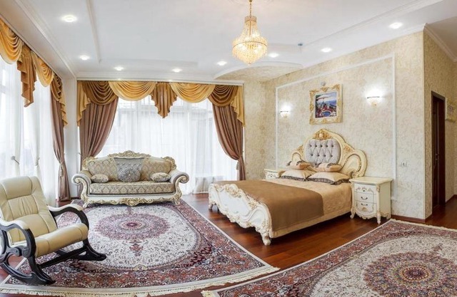 Grand Hotel