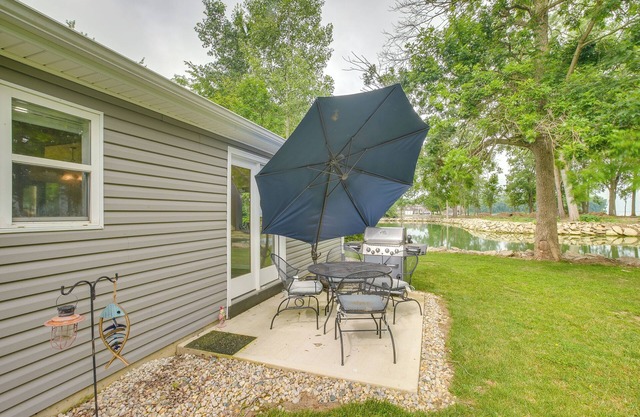 Grand Lake Getaway w/Boat Dock in St Marys!