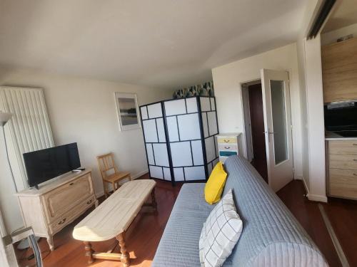 Grand studio lumineux avec parking privé à Courseulles-sur-Mer - FR-1-746-29