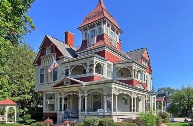 Grand Victorian B&B Inn