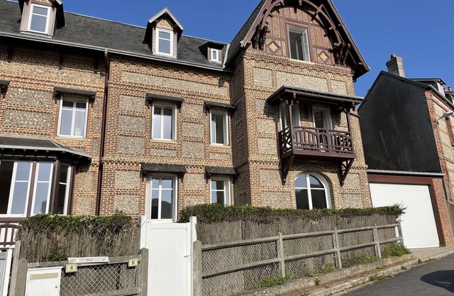 Grande Villa Familiale, vue sur mer à 30 Mètres de la Plage!